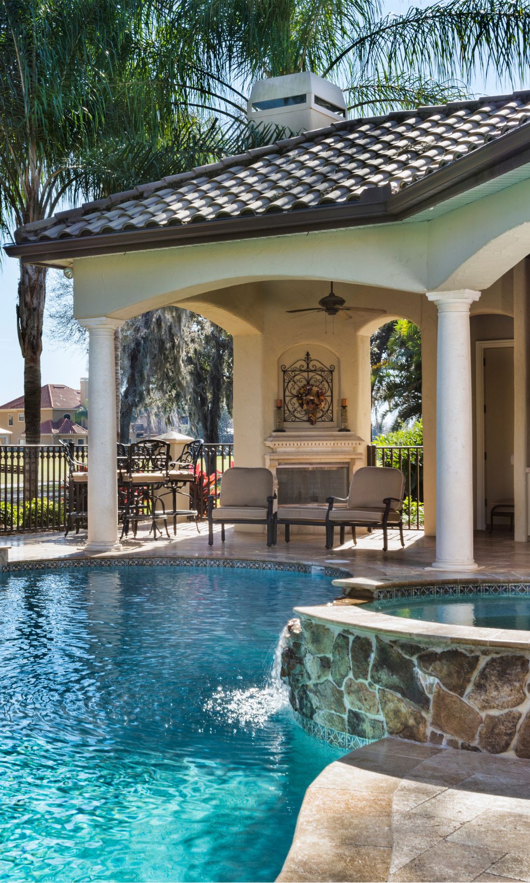 Experience the Luxury of Pool Automation 